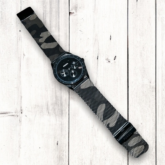 Mens Camo Fossil Watch - Picture 2 of 3
